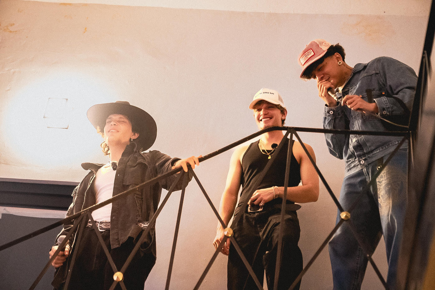 Big Soto se une al lanzamiento del álbum “FORAJIDOS” de 3AM con el tema “En el Desierto”