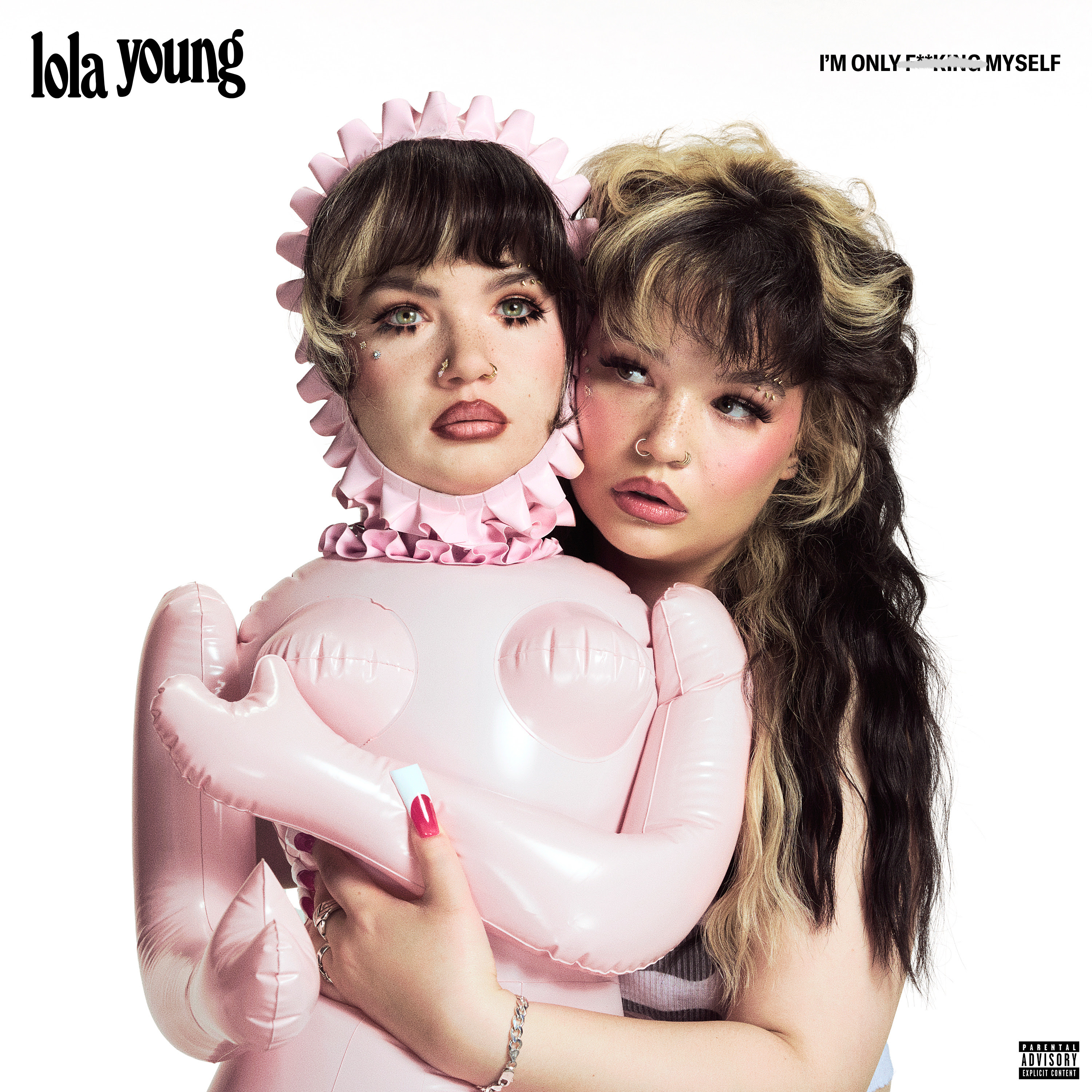 Lola Young Comparte Su Nuevo Sencillo «Not Like That Anymore» y Anuncia su Tercer Álbum ‘I’M ONLY FKING MYSELF’**