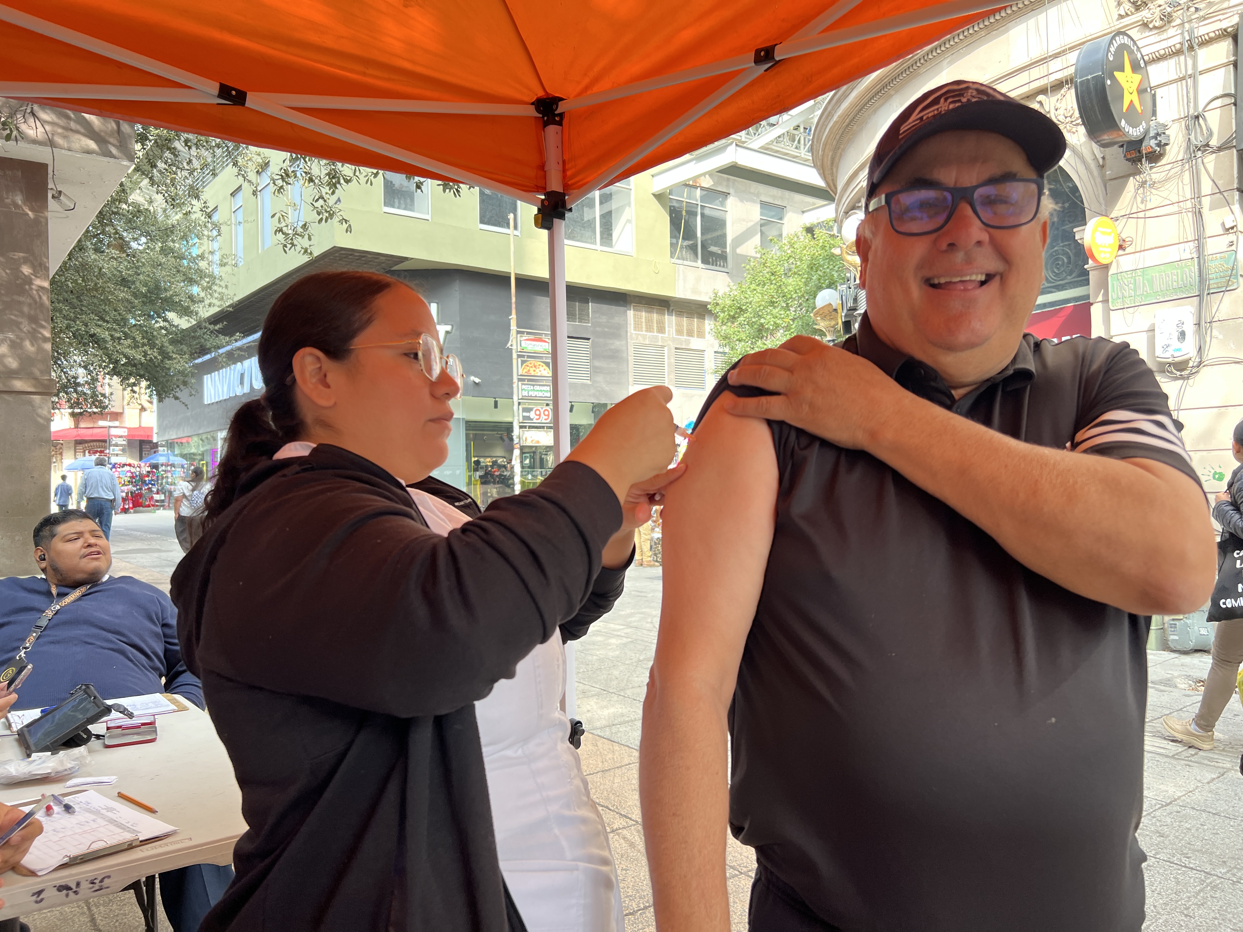 Secretaría de Salud aplica más de 1.5 millones de vacunas durante la temporada invernal en Nuevo León