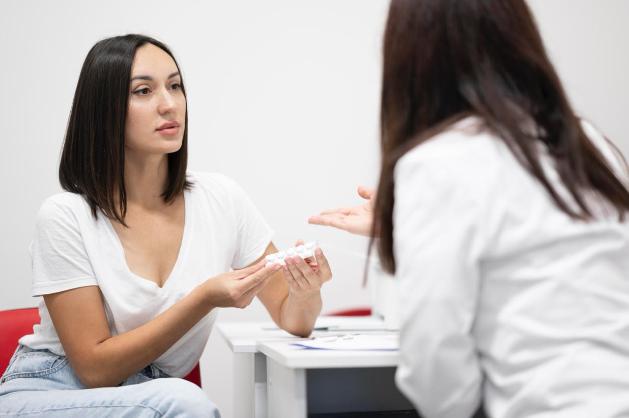 Hasta 4 años de retraso en diagnósticos: la brecha médica que sigue afectando a las mujeres