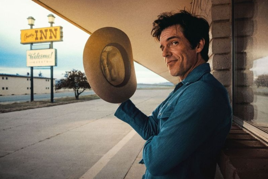 Brandon Flowers anuncia THRASHER, su primer álbum solista en más de una década, y estrena “Plans”